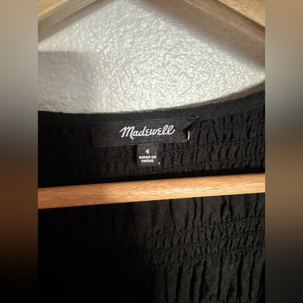 Madewell black dress. Smocked bodice puff sleeves size 4 - Picture 10 of 11